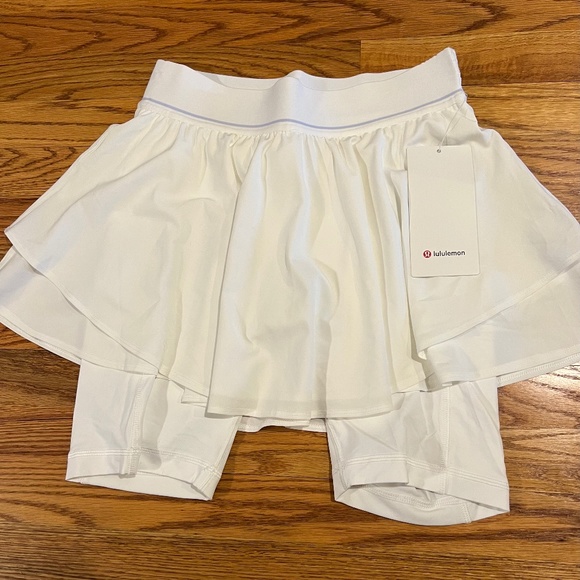 Lululemon Court Rival HR Skirt White Sz 6 NWT - Picture 1 of 3